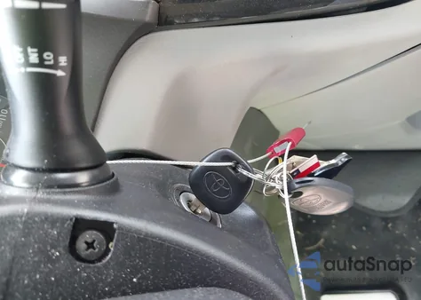 2017 Toyota Sienna Le 8 Passenger из США, поврежденный, VIN 5TDKZ3DC7HS888145